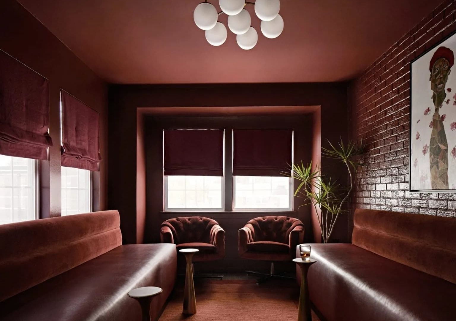 Текстури та матеріали в інтер'єрі 2026: органічне дерево, ручна кераміка, природний камінь та еко-композити у сучасному дизайні