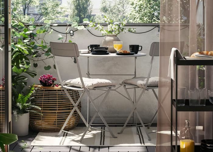 як облаштувати маленький балкон